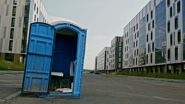Best Construction Site Portable Toilets  in Waukee, IA
